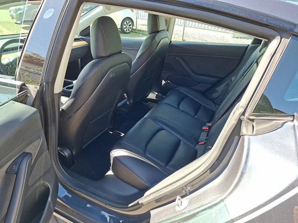 Tesla Model 3 Performance, снимка 13 - Автомобили и джипове - 54599086