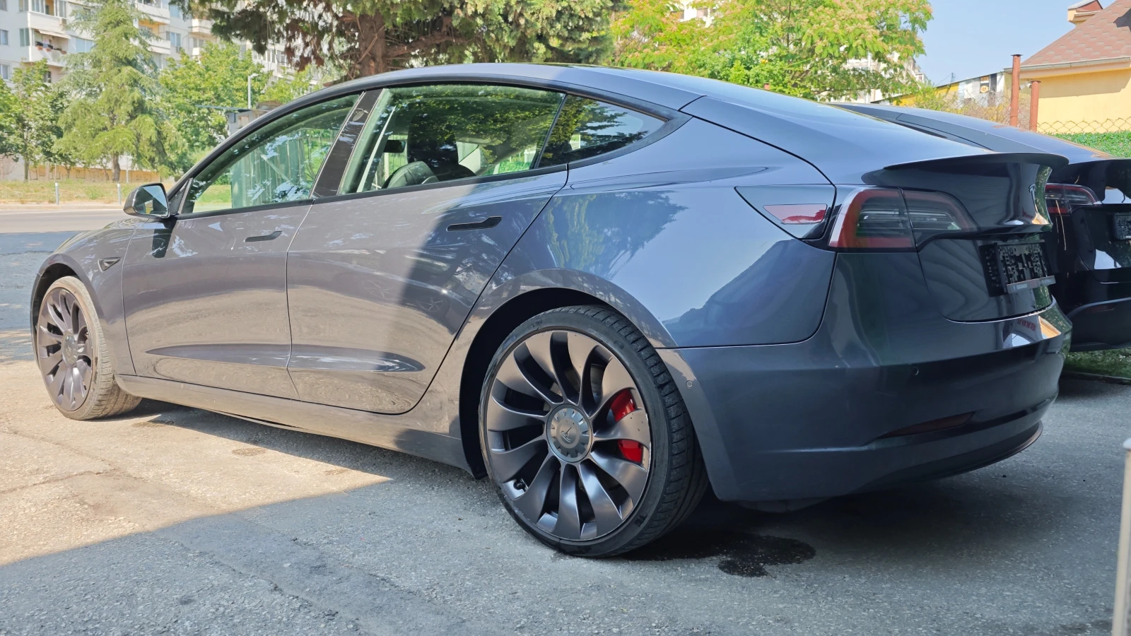 Tesla Model 3 2021 thumbnail 6