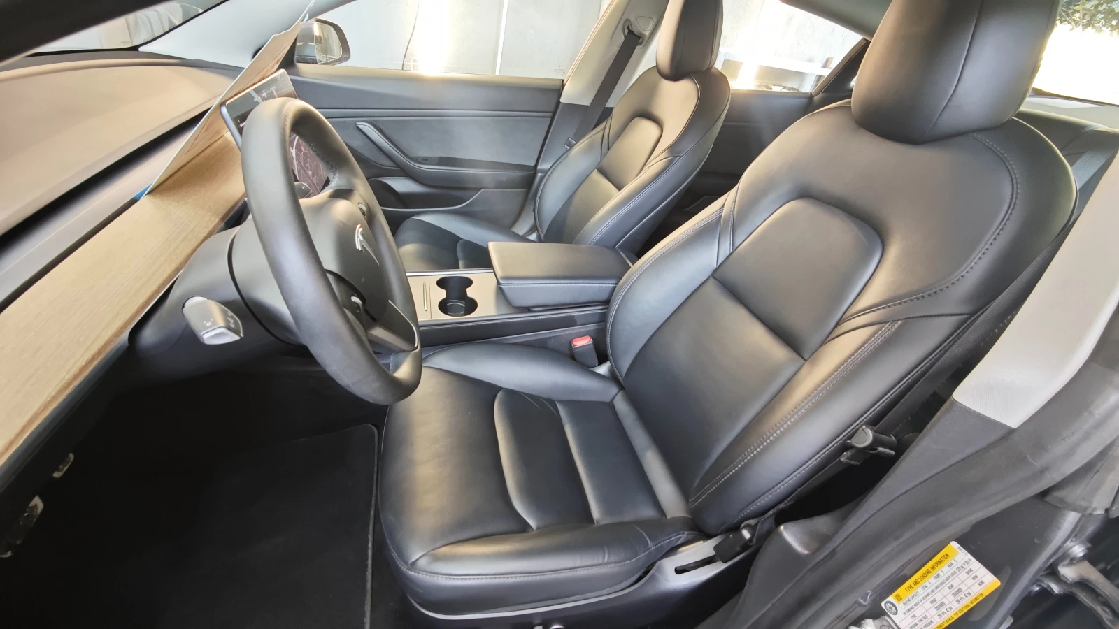 Tesla Model 3 Performance, снимка 11 - Автомобили и джипове - 54599086