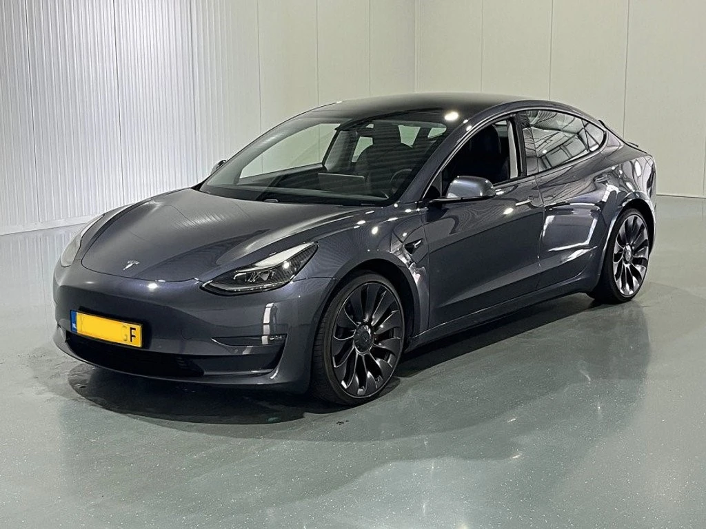 Tesla Model 3 Performance
