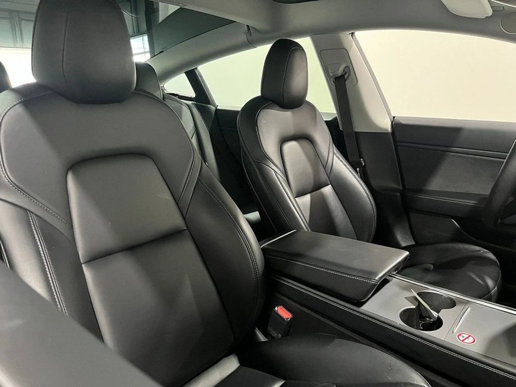 Tesla Model 3 Performance, снимка 11 - Автомобили и джипове - 54599086