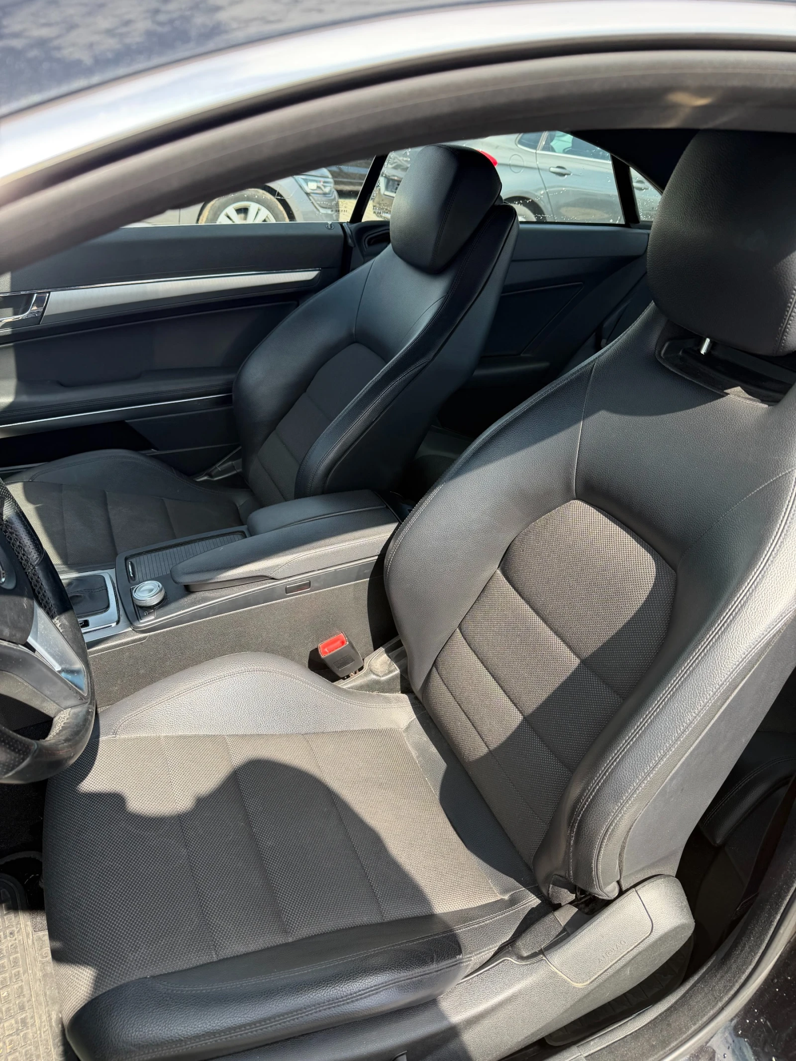Mercedes-Benz E 220 CDI COUPE AVTOMAT/KOJA/NAVI EURO 5, снимка 12 - Автомобили и джипове - 54737013