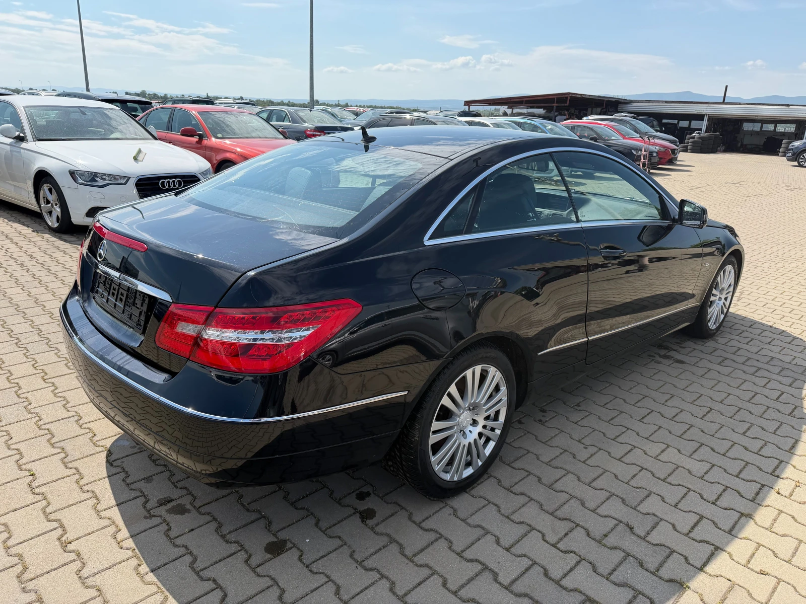 Mercedes-Benz E 220 CDI COUPE AVTOMAT/KOJA/NAVI EURO 5, снимка 6 - Автомобили и джипове - 54737013