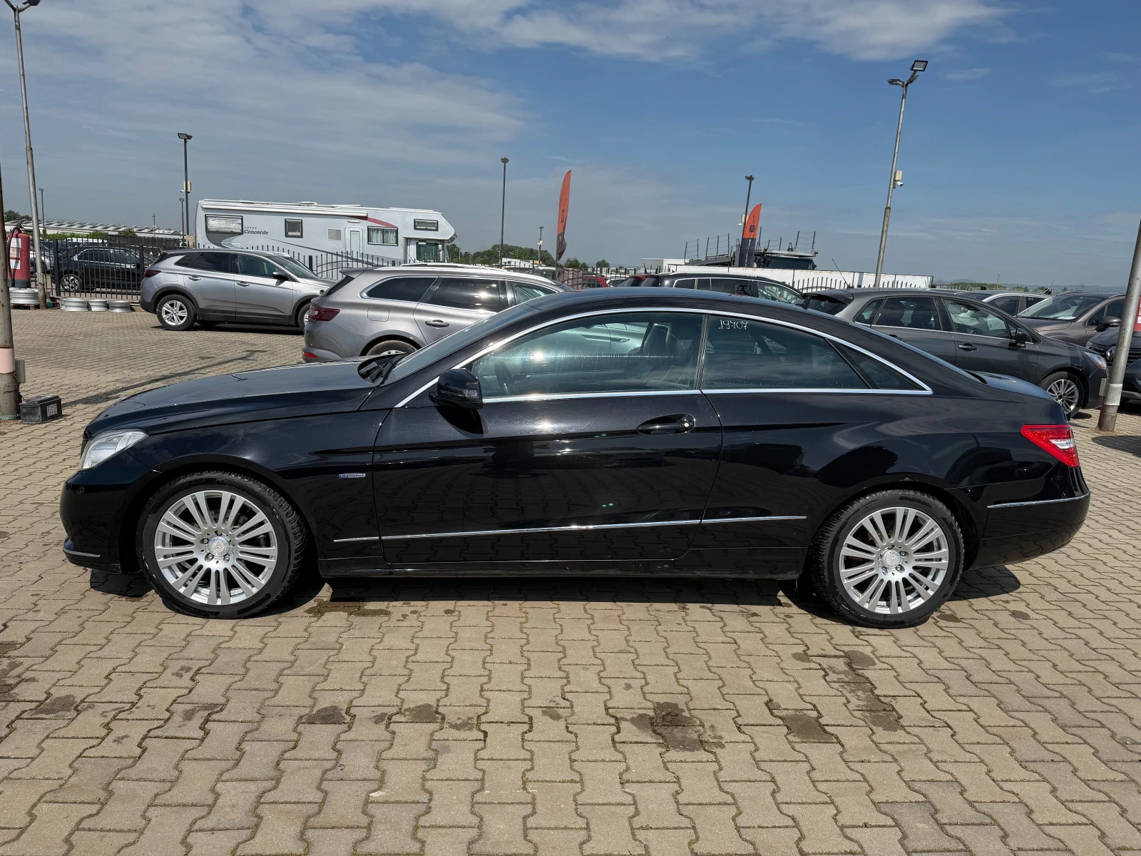 Mercedes-Benz E 220 CDI COUPE AVTOMAT/KOJA/NAVI EURO 5, снимка 9 - Автомобили и джипове - 54737013