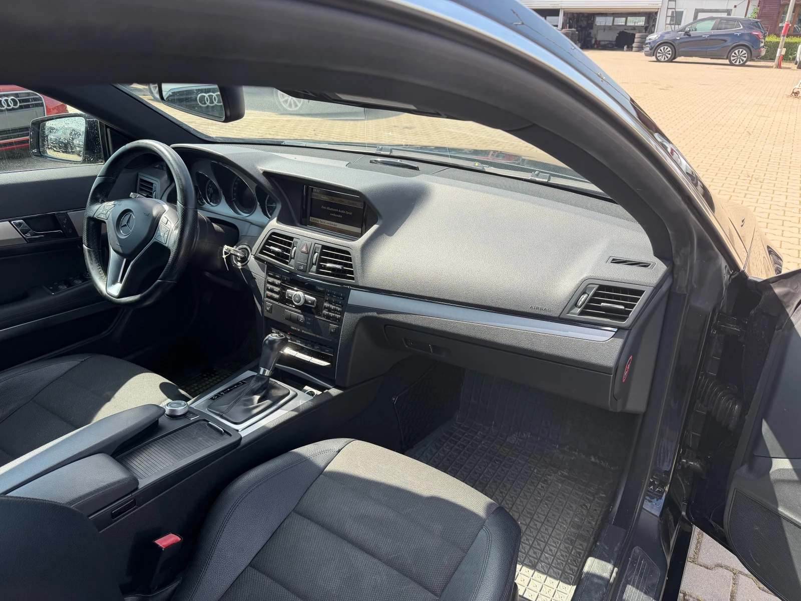 Mercedes-Benz E 220 CDI COUPE AVTOMAT/KOJA/NAVI EURO 5, снимка 10 - Автомобили и джипове - 54737013