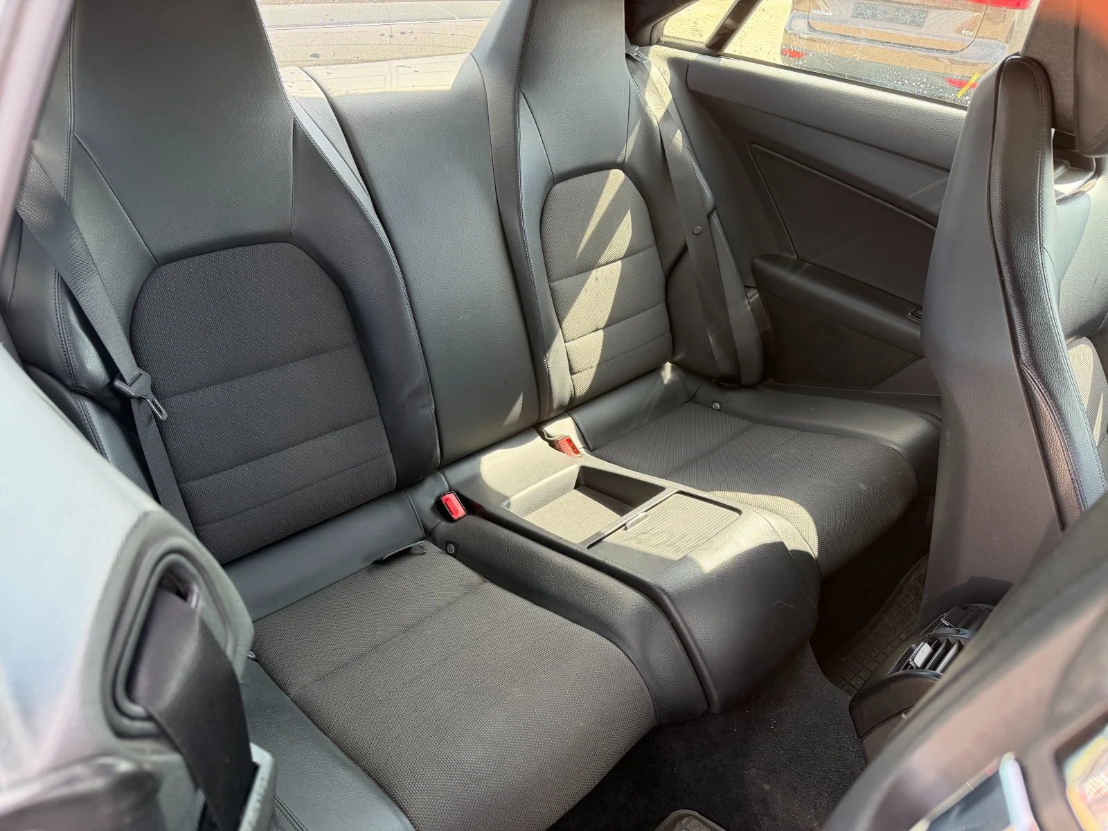 Mercedes-Benz E 220 CDI COUPE AVTOMAT/KOJA/NAVI EURO 5, снимка 11 - Автомобили и джипове - 54737013