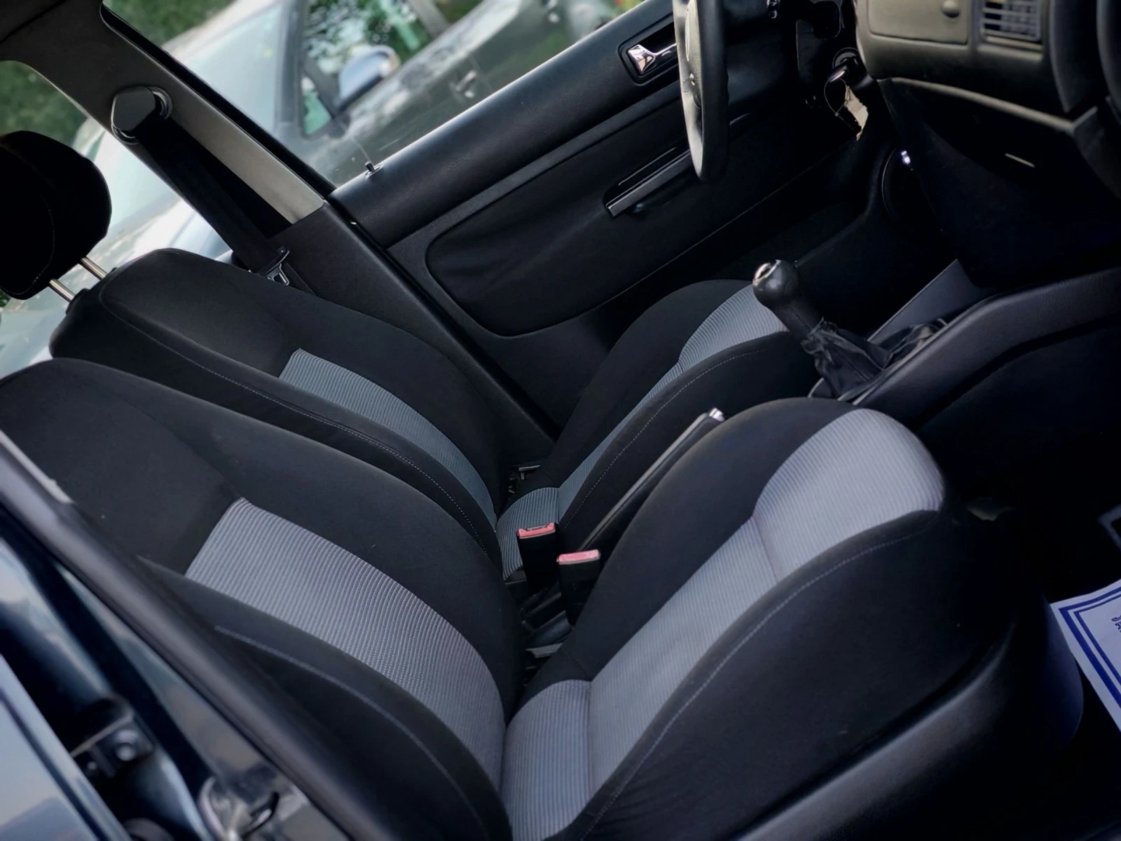 VW Golf 1.9TDI(90)* FACELIFT* КЛИМАТРОНИК* НОВ ВНОС* , снимка 13 - Автомобили и джипове - 54839632