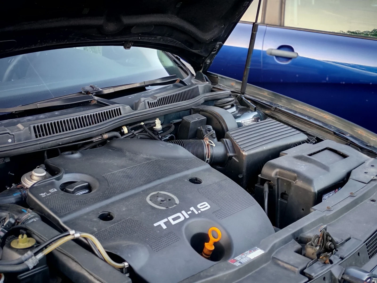 VW Golf 1.9TDI(90)* FACELIFT* КЛИМАТРОНИК* НОВ ВНОС* , снимка 15 - Автомобили и джипове - 54839632