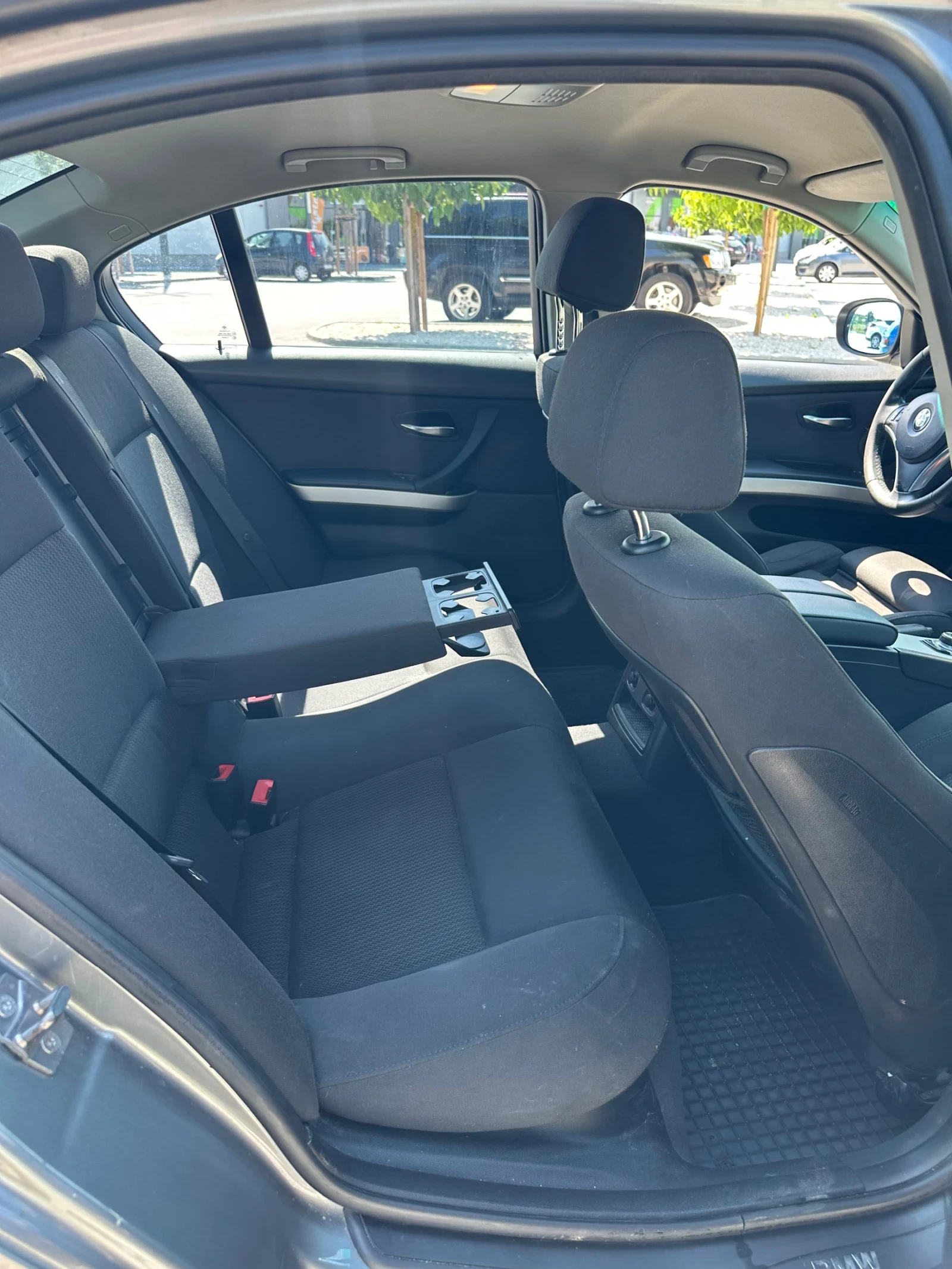 BMW 320 Navi Автомат, снимка 11 - Автомобили и джипове - 54841478