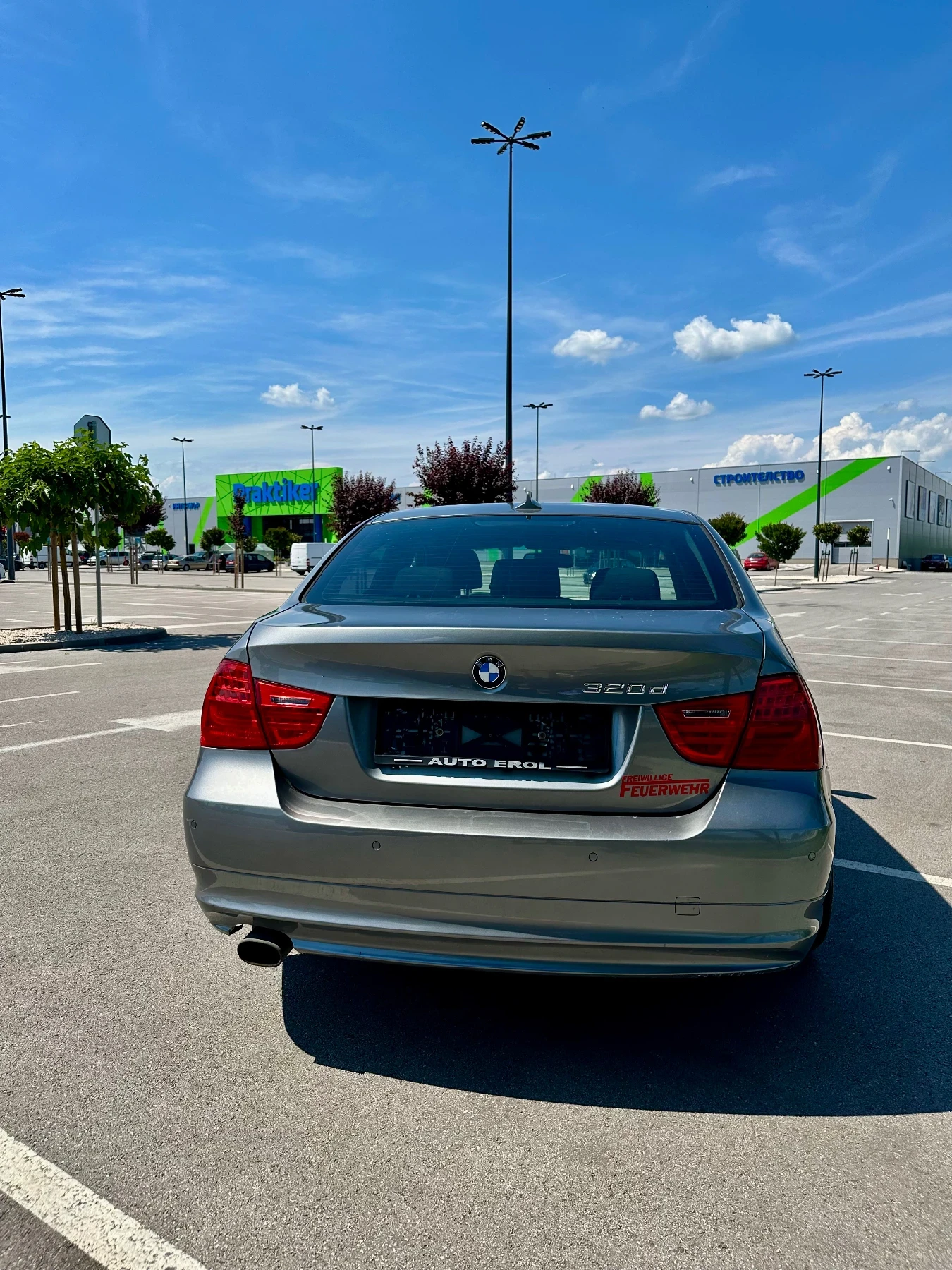 BMW 320 Navi Автомат, снимка 4 - Автомобили и джипове - 54841478