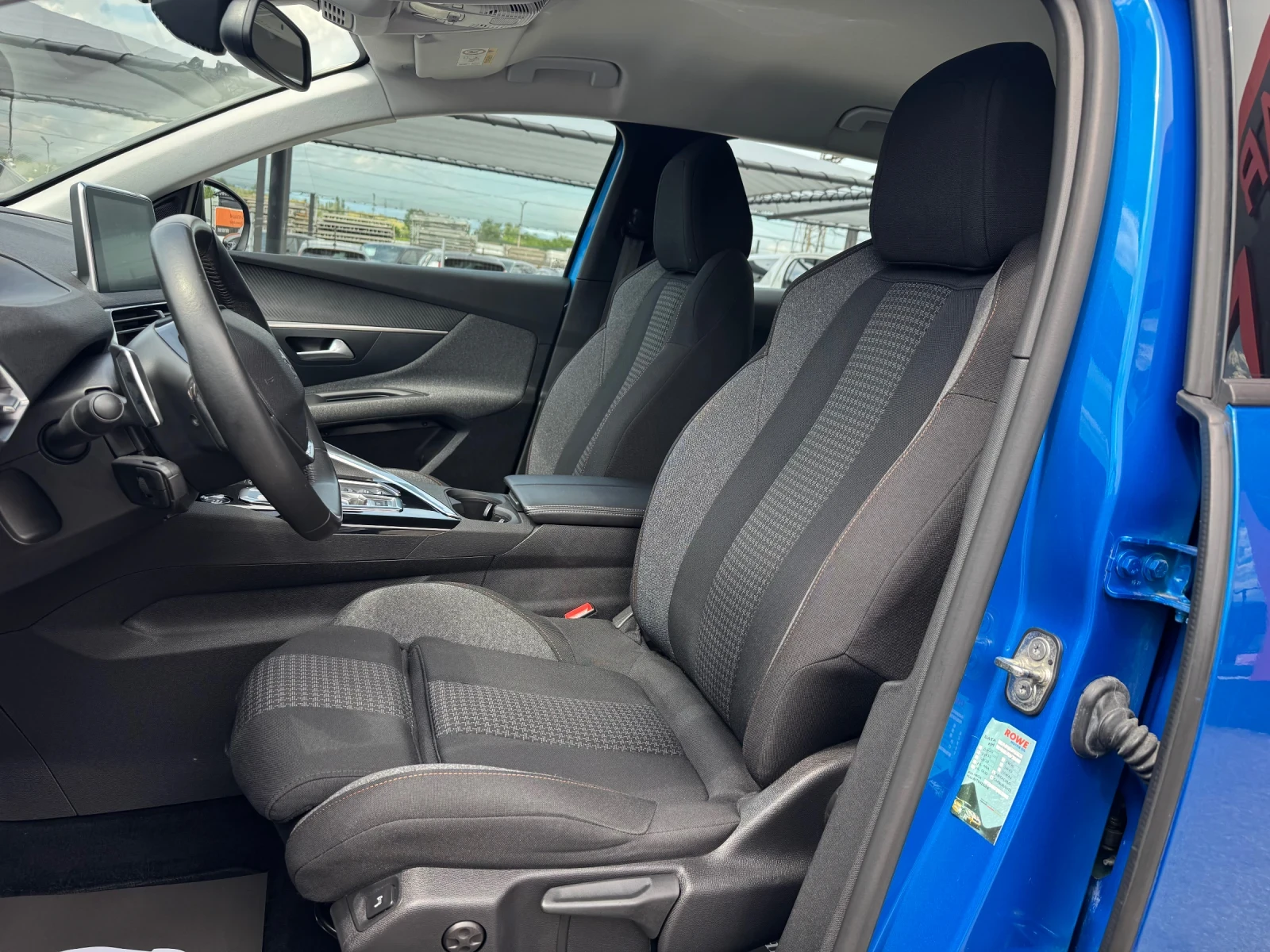 Peugeot 3008 1.5D-FACELIFT-АВТОМАТИК-LED-DRIVING ASSIST, снимка 9 - Автомобили и джипове - 54956025