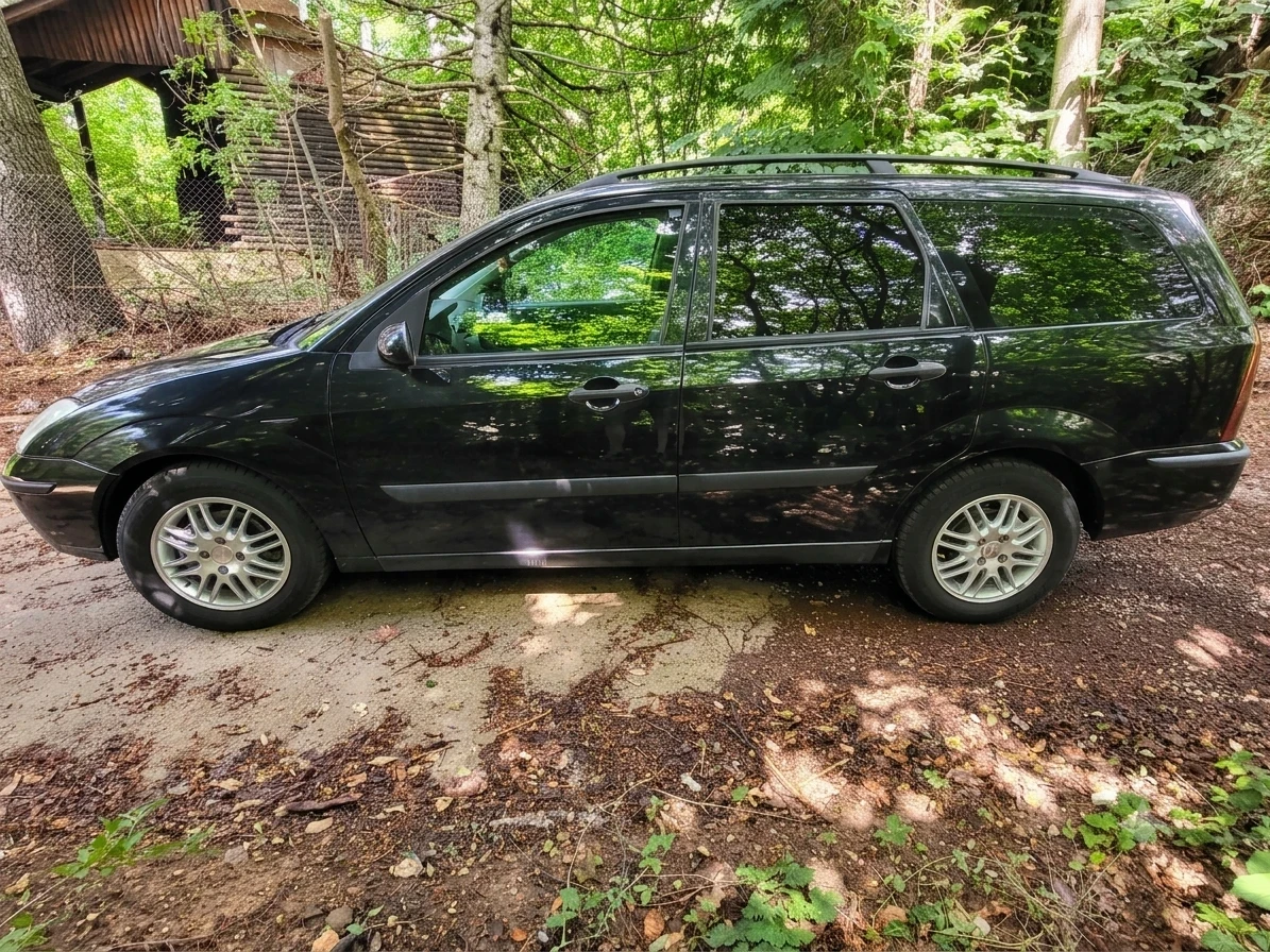 Ford Focus 1.8 TDDI FACE, NAVI, CLIMA, ОБСЛУЖЕН , снимка 8 - Автомобили и джипове - 55139976