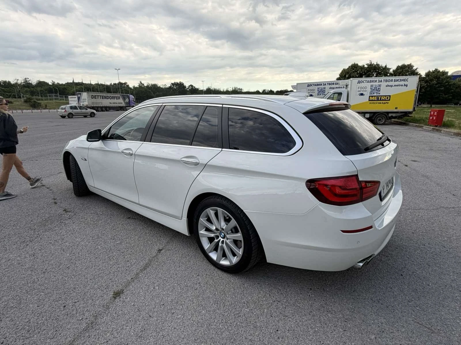 BMW 520, снимка 4 - Автомобили и джипове - 55386051
