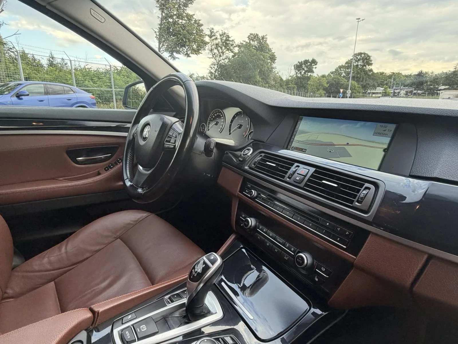 BMW 520, снимка 7 - Автомобили и джипове - 55386051