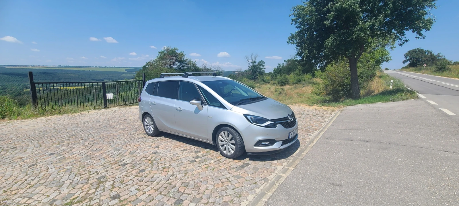 Opel Zafira Tauar, снимка 3 - Автомобили и джипове - 55455843