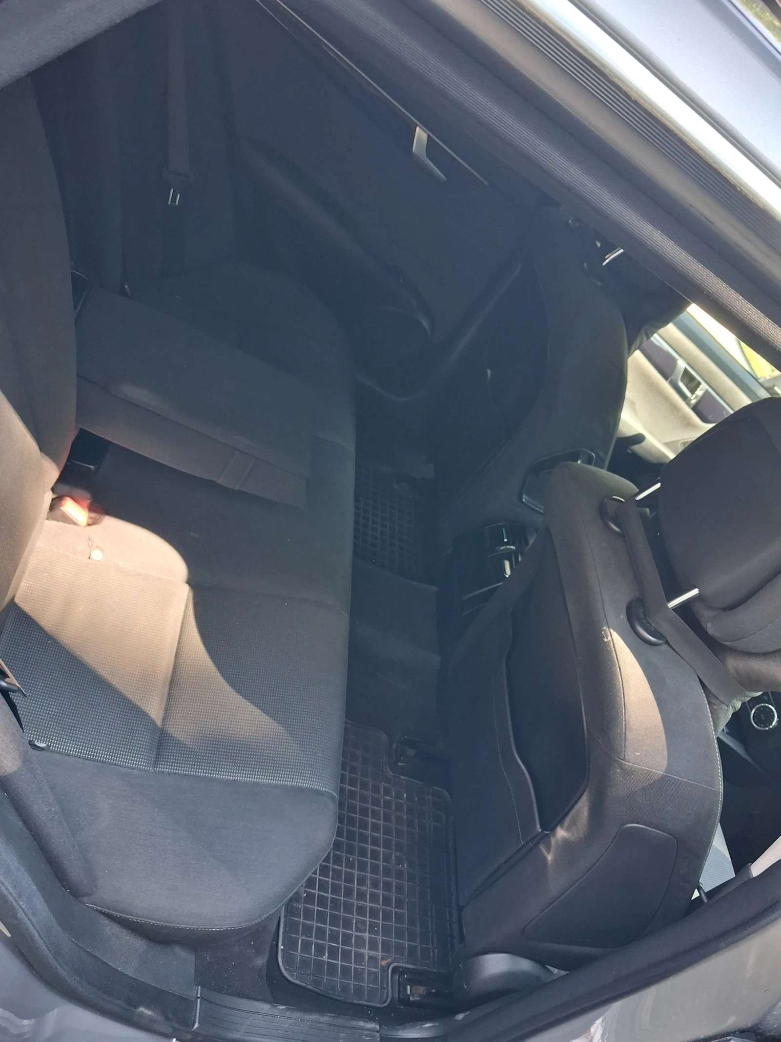 Mercedes-Benz C 200, снимка 8 - Автомобили и джипове - 56347782