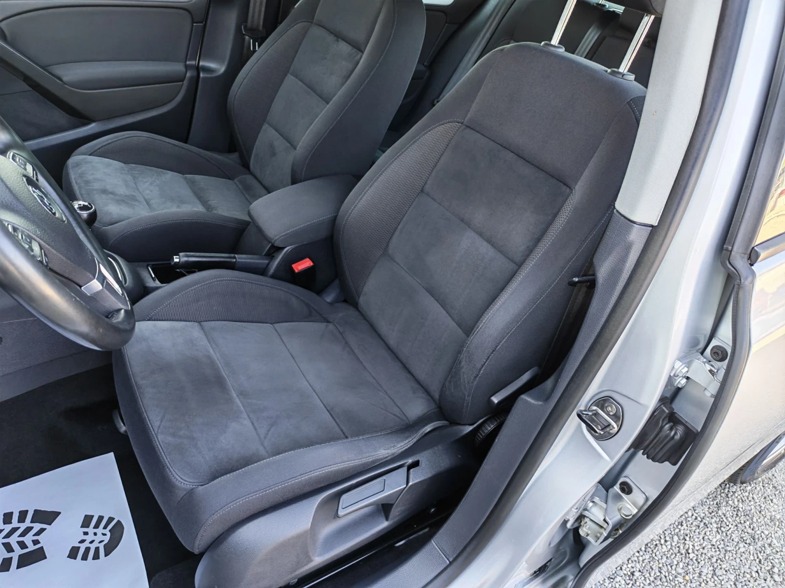 VW Golf 1.4tsi , снимка 7 - Автомобили и джипове - 55628507