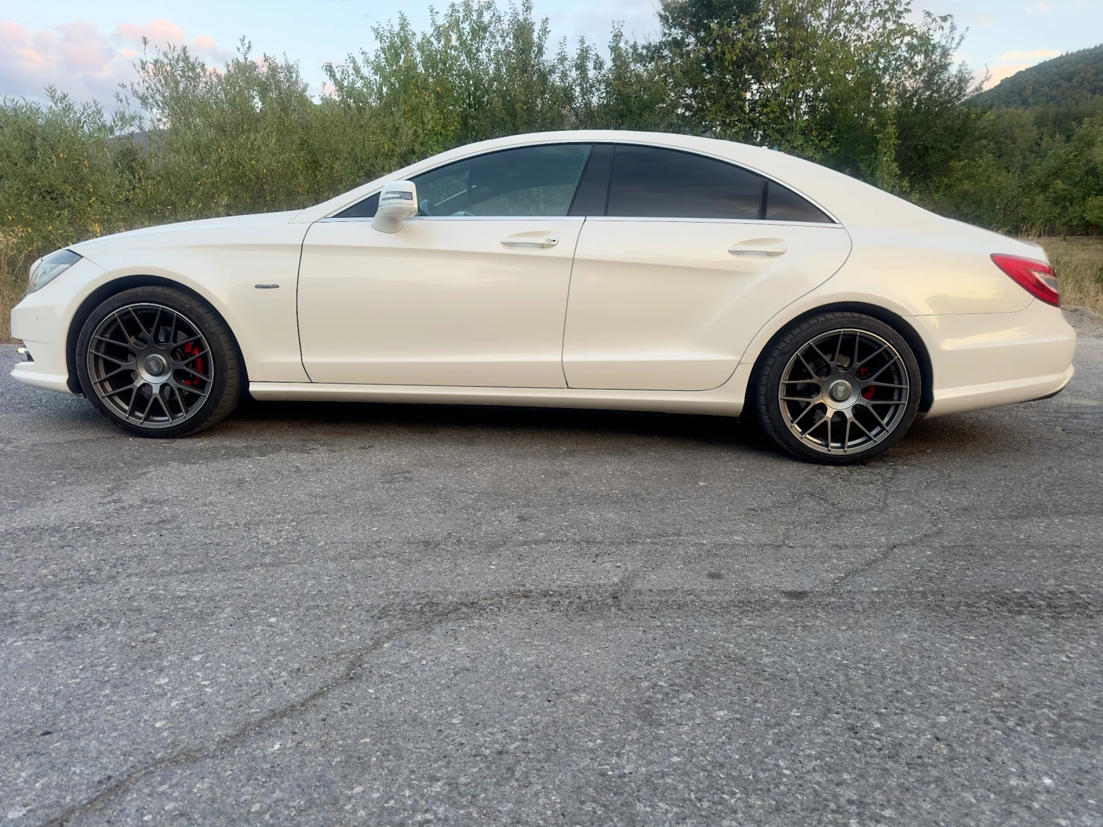Mercedes-Benz CLS 350 Седан, снимка 7 - Автомобили и джипове - 55631199