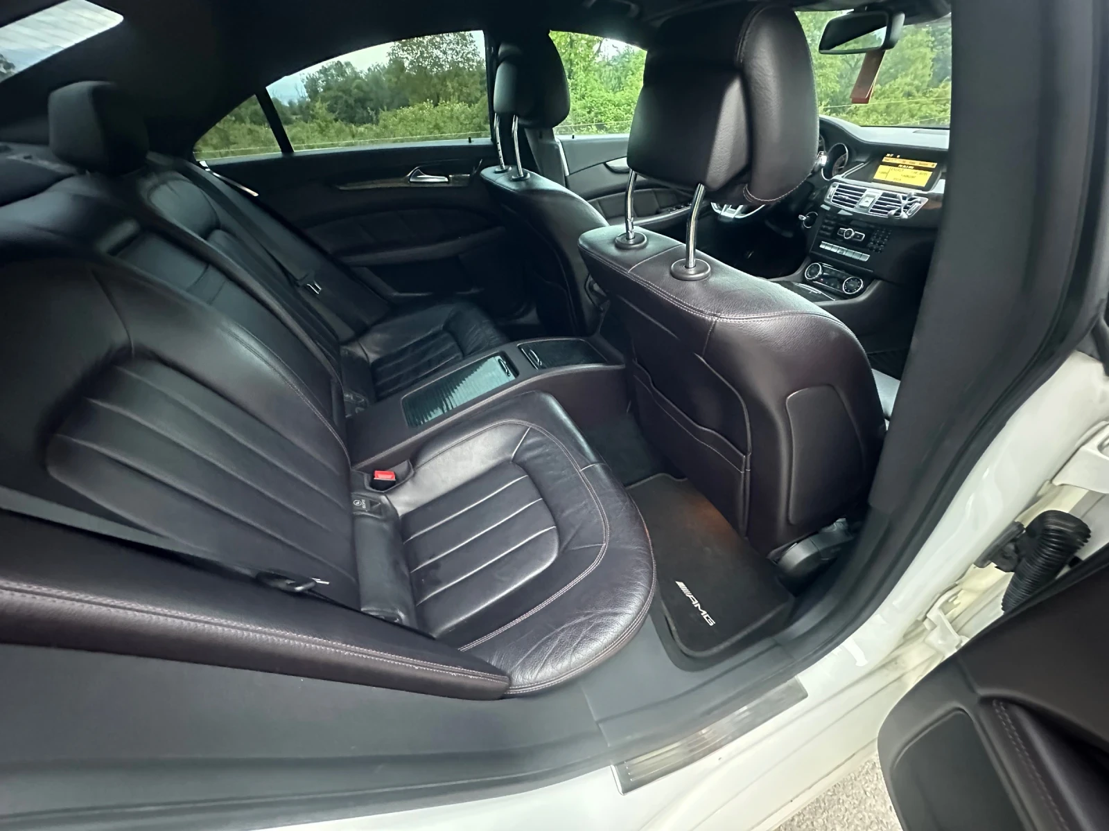 Mercedes-Benz CLS 350 Седан, снимка 9 - Автомобили и джипове - 55631199