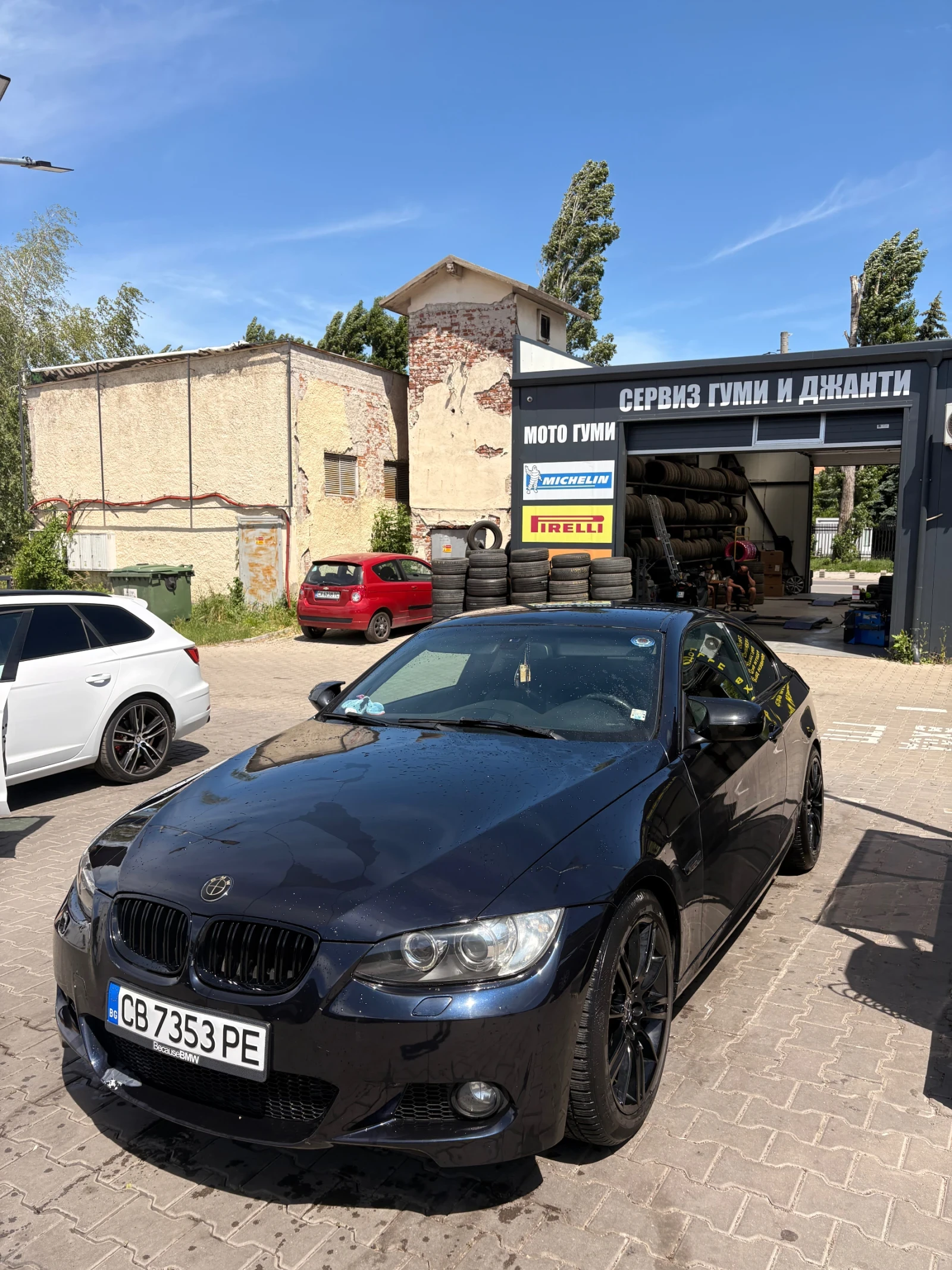 BMW 320, снимка 2 - Автомобили и джипове - 55877888