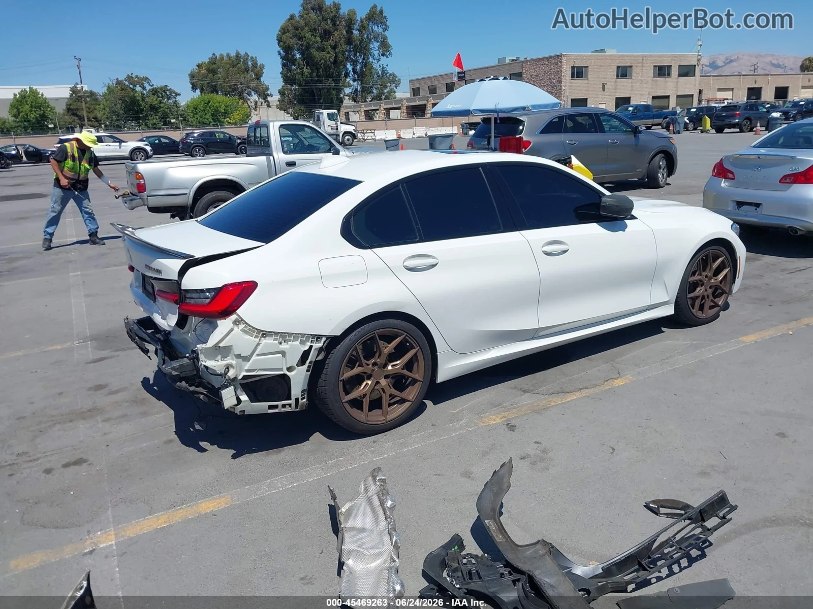 BMW 340 M40i* Distronic* Headup* Harman Kardon* Цена до БГ, снимка 4 - Автомобили и джипове - 55895976