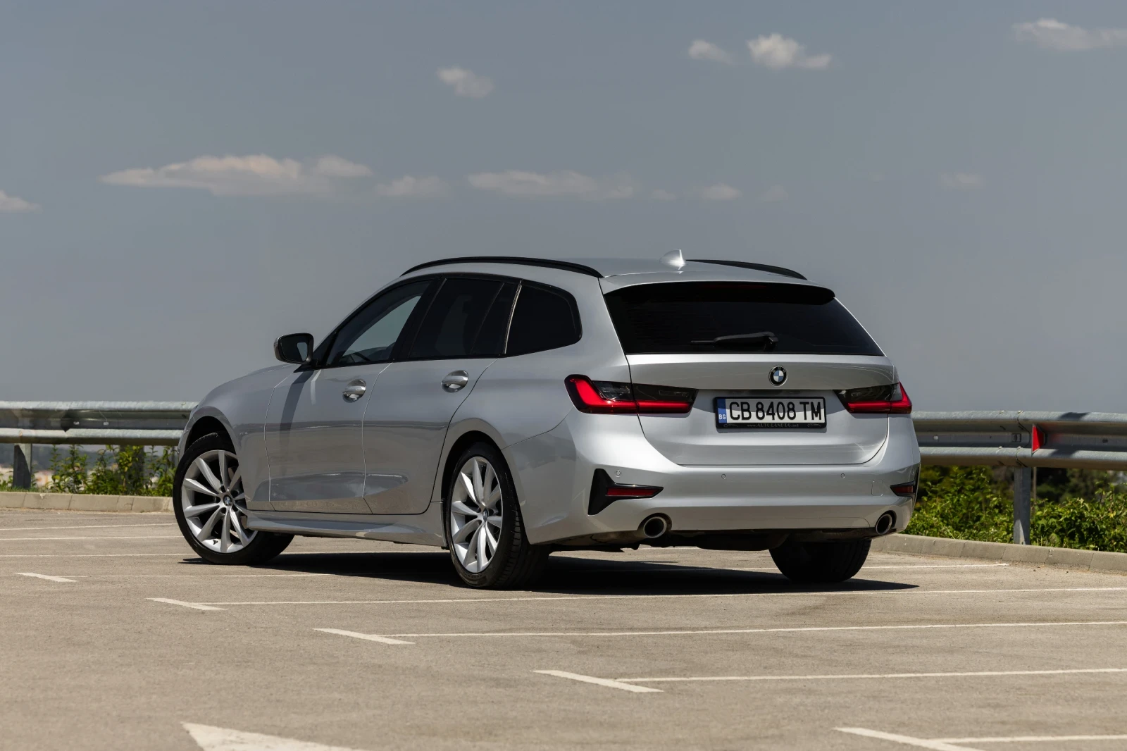 BMW 320, снимка 5 - Автомобили и джипове - 56005459
