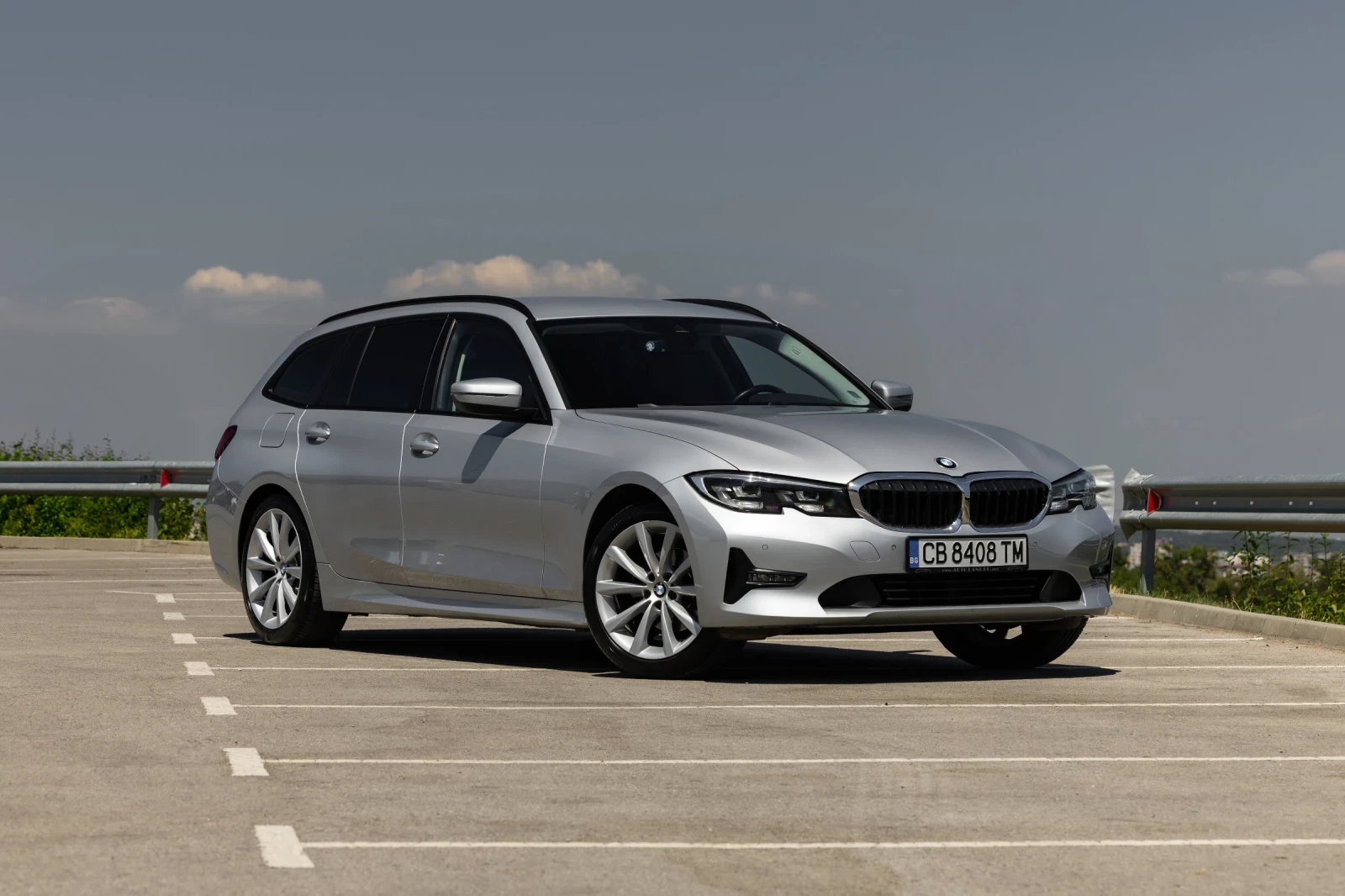 BMW 320, снимка 3 - Автомобили и джипове - 56005459