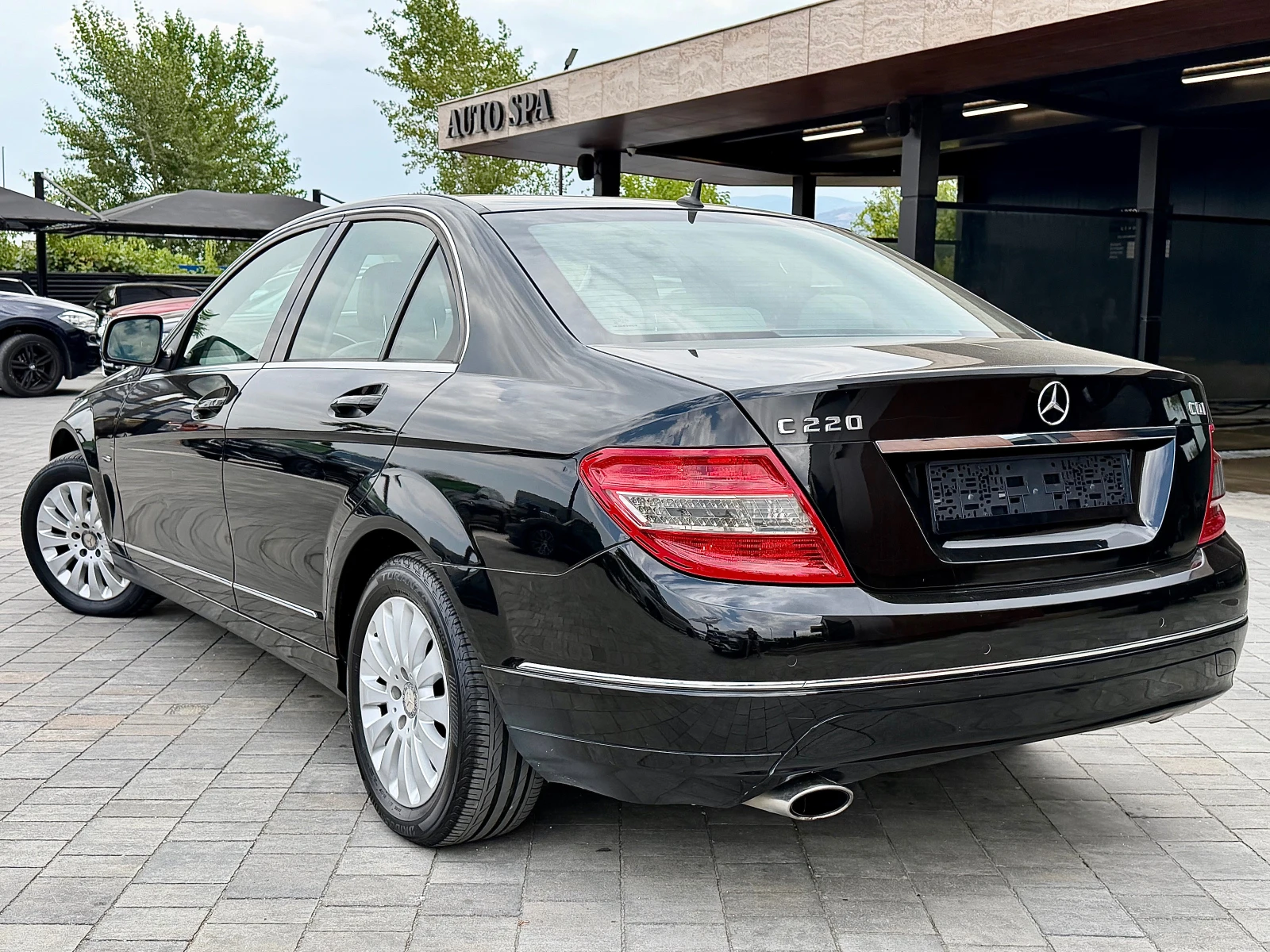 Mercedes-Benz C 220 cdi #XENON#NAVI#KOJA#PARK#, снимка 4 - Автомобили и джипове - 56046146