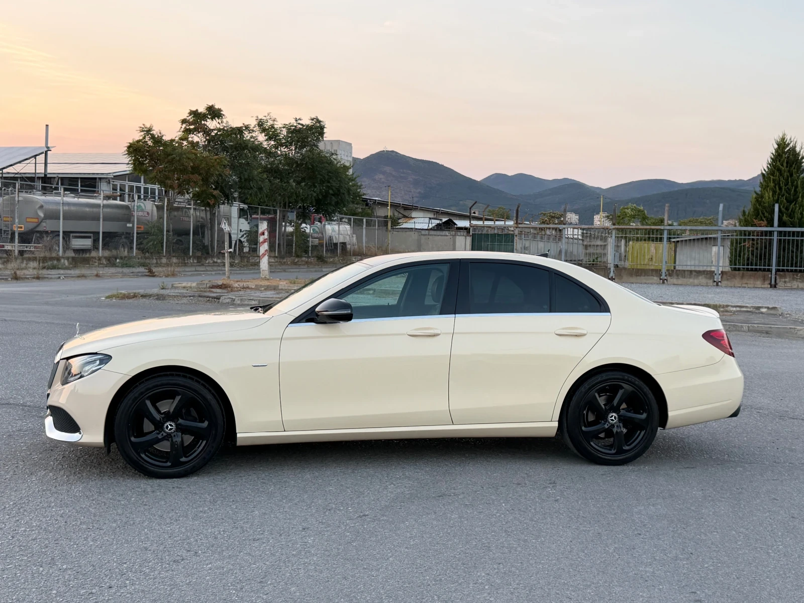 Mercedes-Benz E 220 2.2 194ps  ��� ���������  | Mobile.bg � ����������� 4