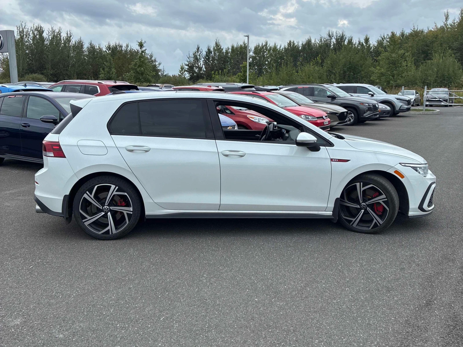 VW Golf Autobahn* CARFAX* ПОДГРЕВ* ПАНО* АВТОКРЕДИТ* , снимка 3 - Автомобили и джипове - 56155179