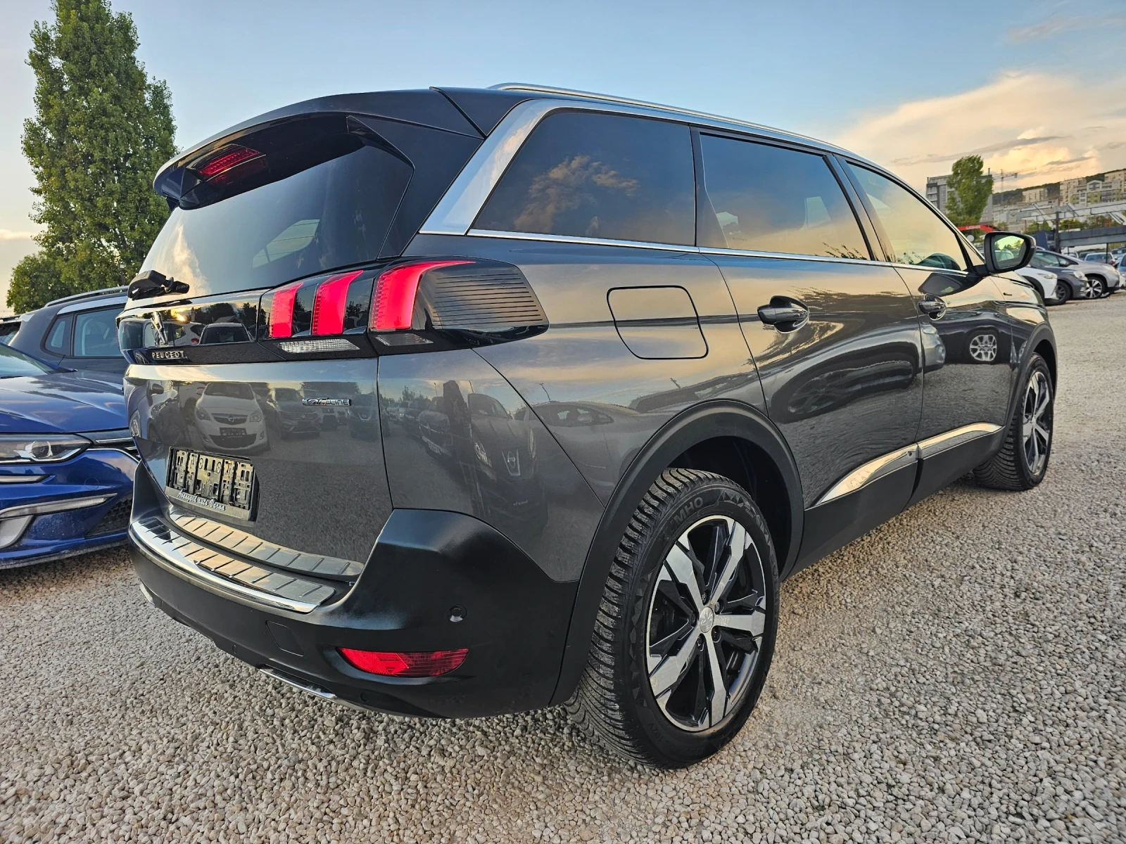 Peugeot 5008 1.5HDI, GT-Line , снимка 4 - Автомобили и джипове - 56203161