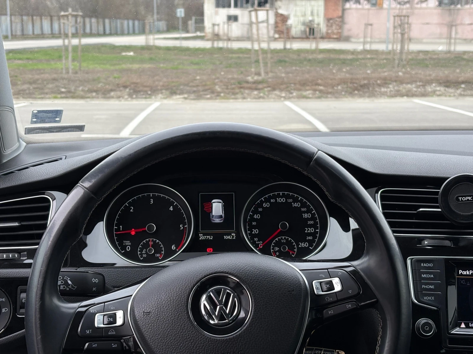 VW Golf 1.6 TDI 110 HP Cup, снимка 10 - Автомобили и джипове - 56528300
