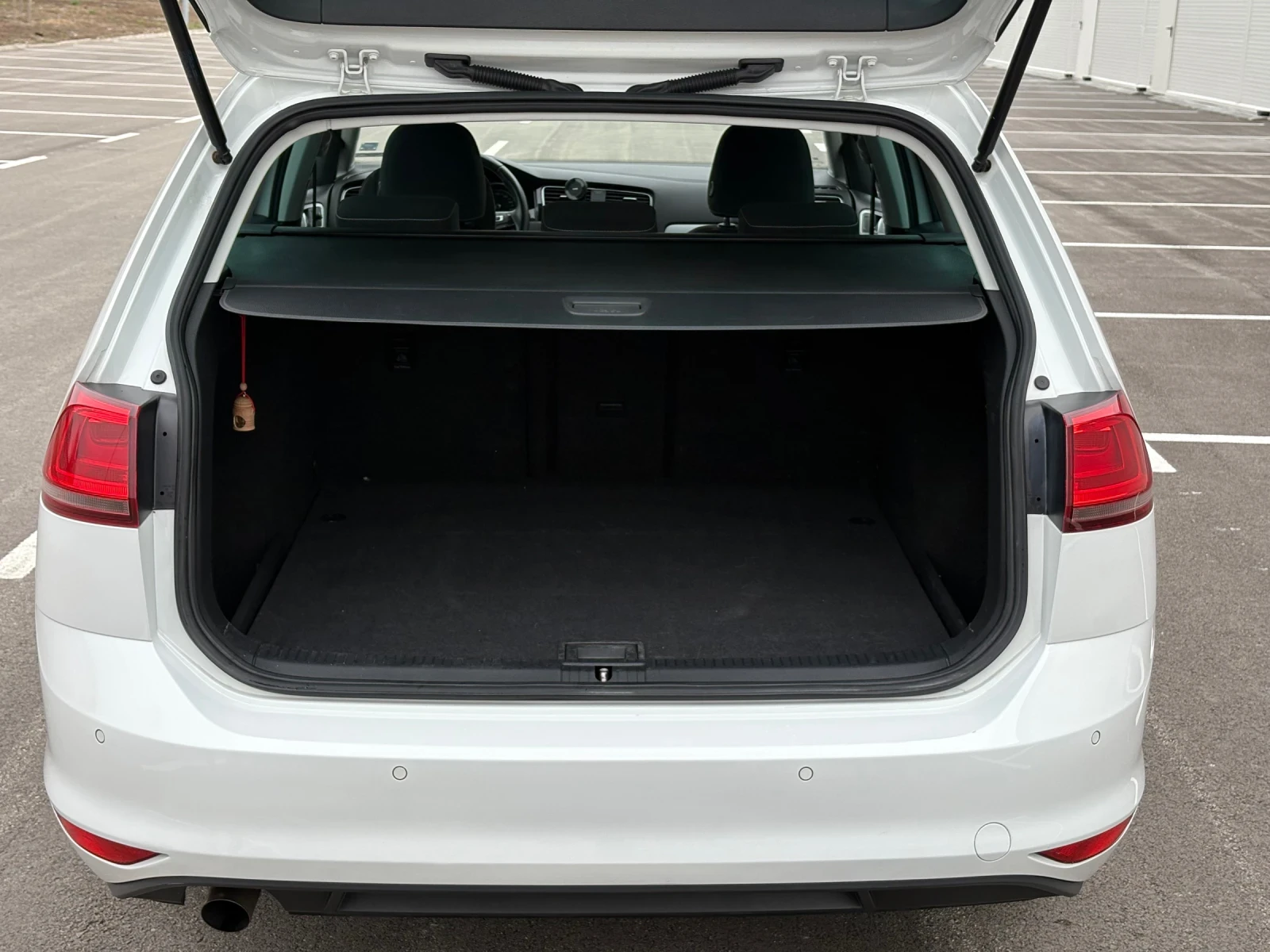 VW Golf 1.6 TDI 110 HP Cup, снимка 12 - Автомобили и джипове - 56528300