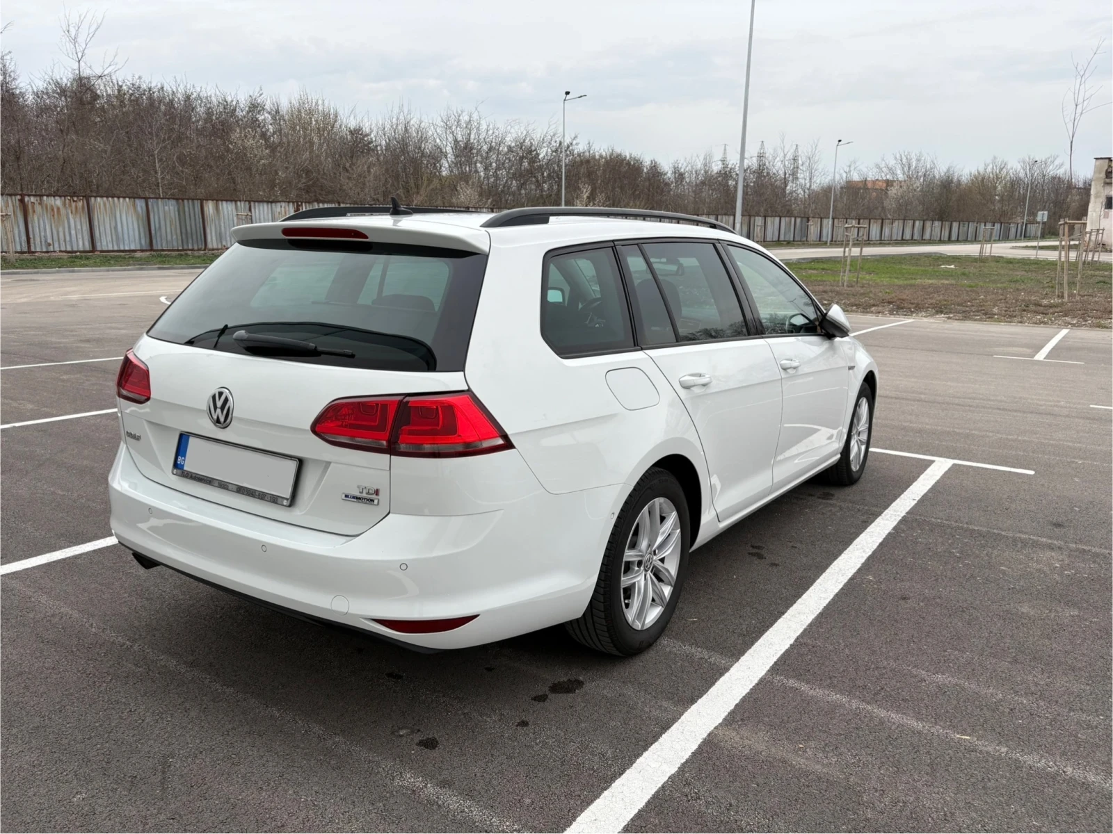 VW Golf 1.6 TDI 110 HP Cup, снимка 4 - Автомобили и джипове - 56528300