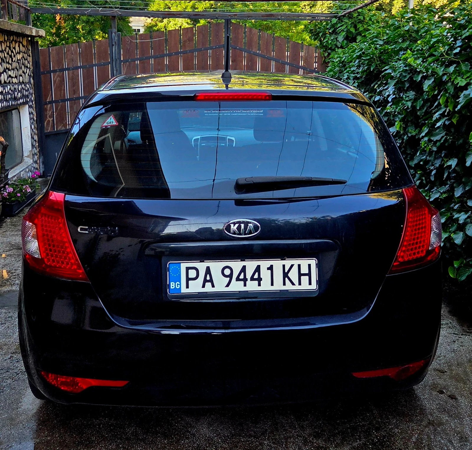 Kia Ceed 1.4 бензин/газ, снимка 2 - Автомобили и джипове - 56546976