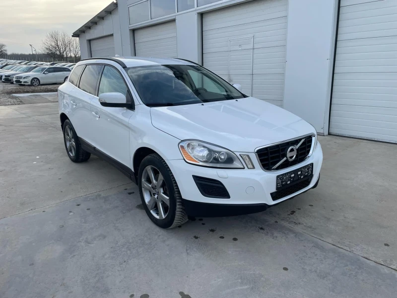 Volvo XC60 2.4d D4* 4x4* NAVI* UNIKAT* , снимка 11 - Автомобили и джипове - 48762680