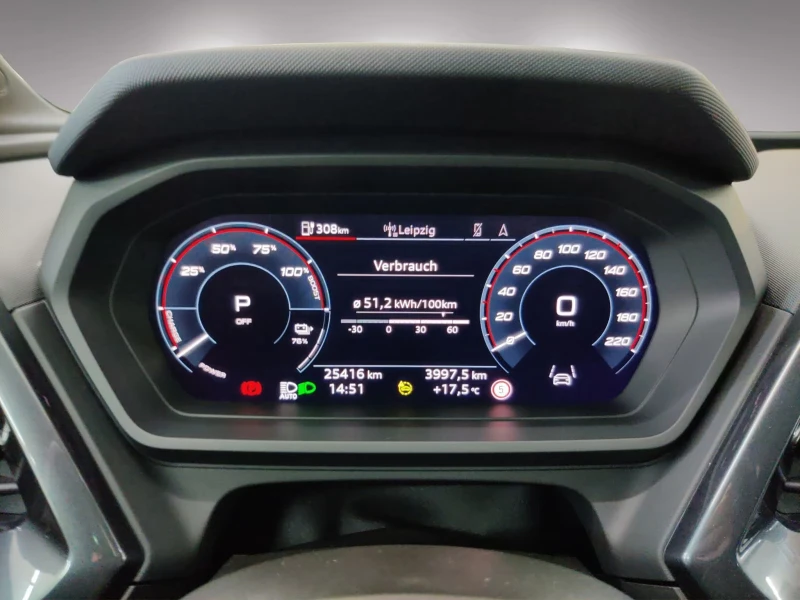 Audi Q4 50e-tron/299HP/SB/S-LINE/PANO/MATRIX/MEMO/HUD/548g, снимка 8 - Автомобили и джипове - 52309503