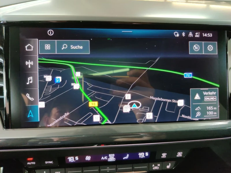 Audi Q4 50e-tron/299HP/SB/S-LINE/PANO/MATRIX/MEMO/HUD/548g, снимка 9 - Автомобили и джипове - 52309503