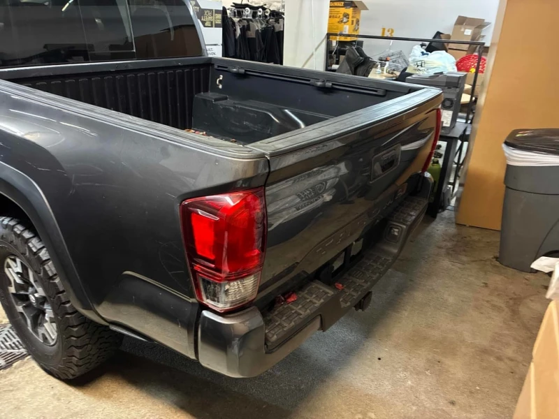 Toyota Tacoma * TRD * CARFAX * БЕЗ ПЪРВОНАЧАЛНА ВНОСКА, снимка 4 - Автомобили и джипове - 52701666