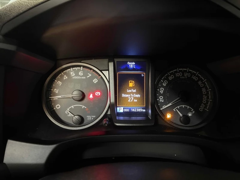 Toyota Tacoma * TRD * CARFAX * БЕЗ ПЪРВОНАЧАЛНА ВНОСКА, снимка 8 - Автомобили и джипове - 52701666