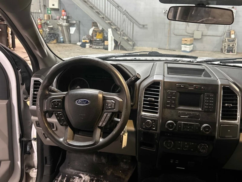 Ford F150 * 4WD SuperCrew 145" * CARFAX * БЕЗ ПЪРВОНАЧАЛ, снимка 8 - Автомобили и джипове - 53294433