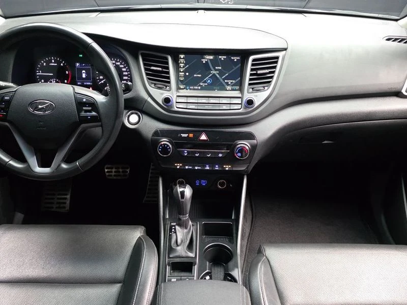 Hyundai Tucson Diesel 2.0 2WD| 136к.с.| ВКЛ.ТЕХНОТЕСТ, снимка 7 - Автомобили и джипове - 55293521