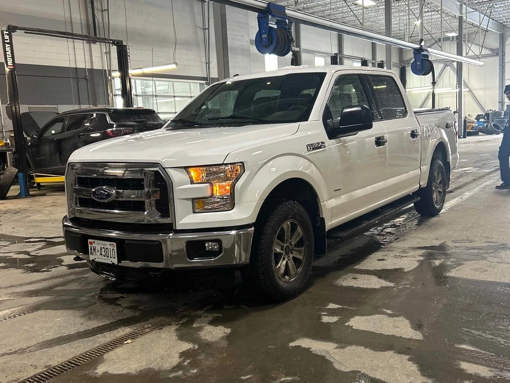 Ford F150 * 4WD SuperCrew 145" * CARFAX * БЕЗ ПЪРВОНАЧАЛ, снимка 1