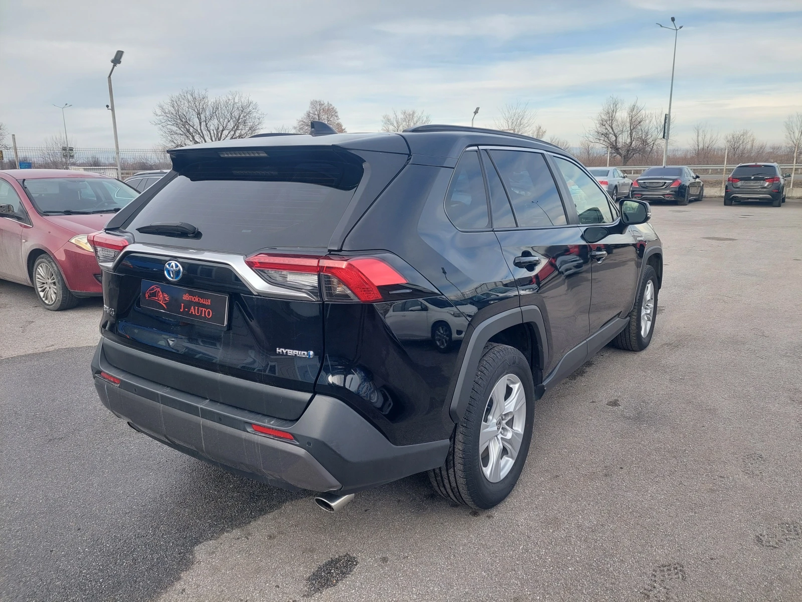 Toyota Rav4 2.5 HYBRID - изображение 3