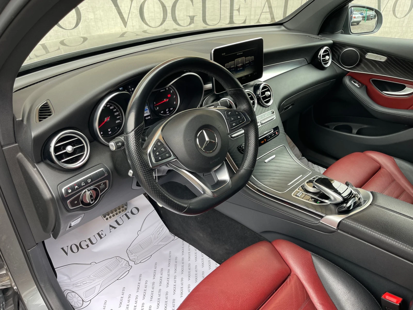 Mercedes-Benz GLC 250 4M* AMG* 360* KeylessGo* Blind* COMAND - изображение 7