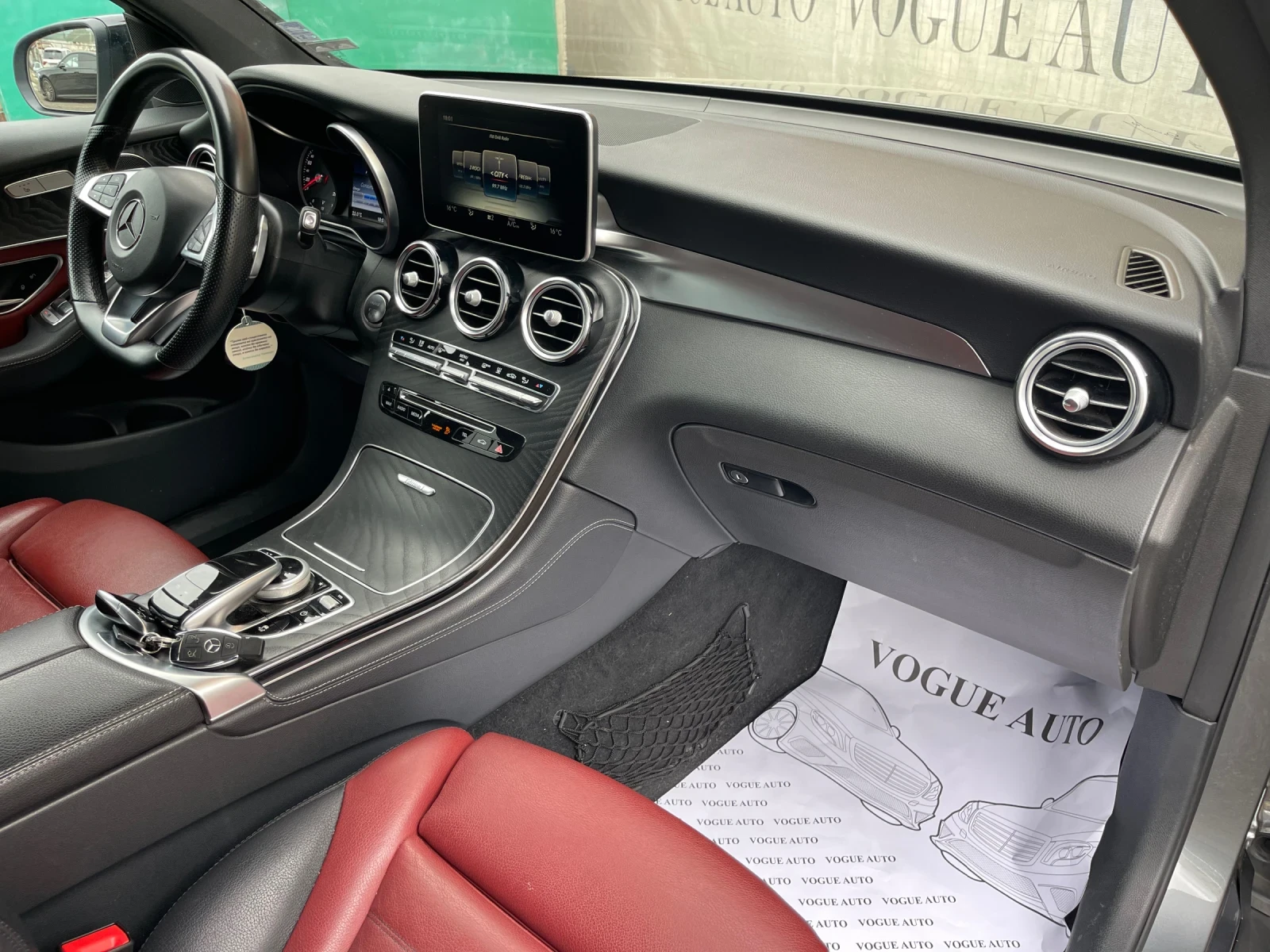 Mercedes-Benz GLC 250 4M* AMG* 360* KeylessGo* Blind* COMAND - изображение 8