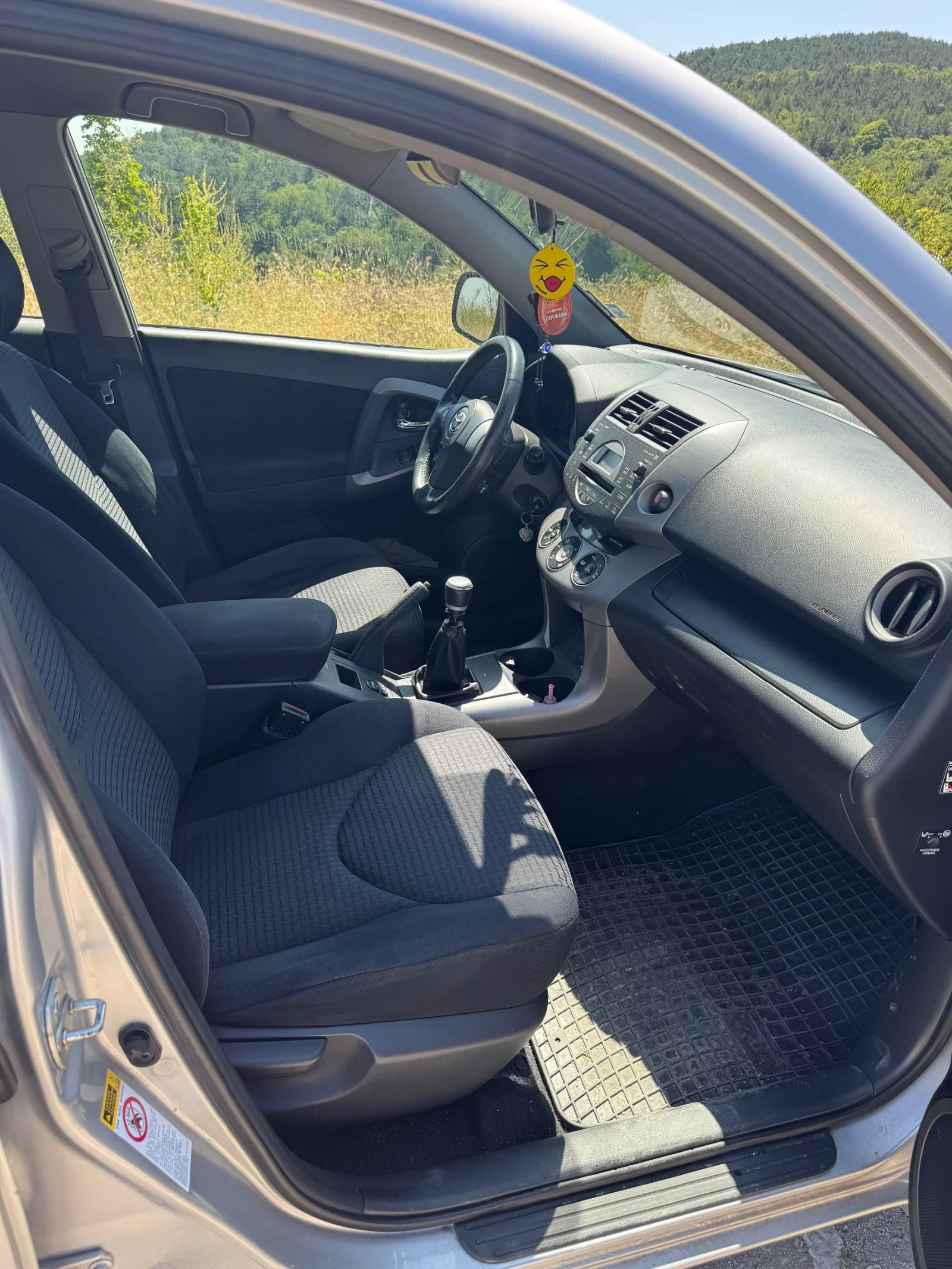 Toyota Rav4 2.2 D-CAT - изображение 8