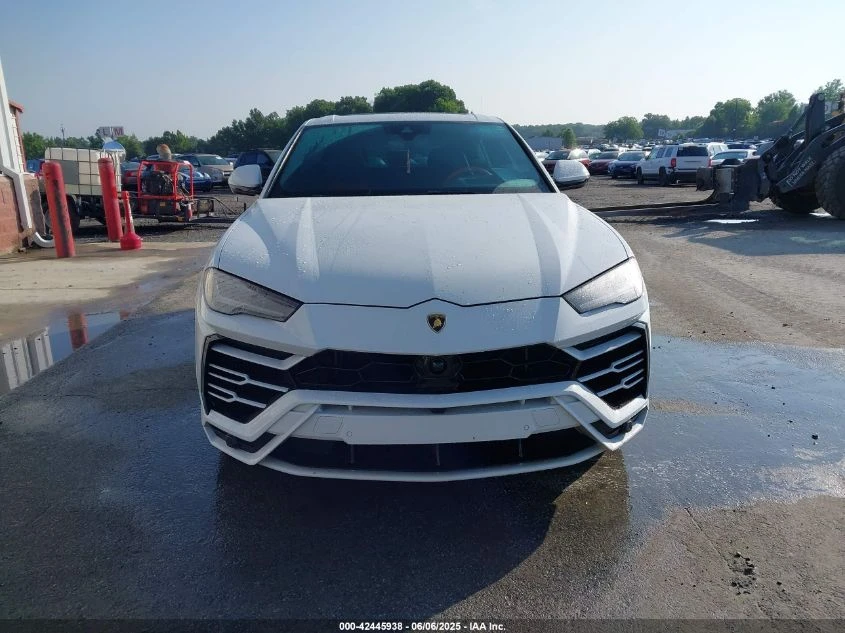 Lamborghini Urus 4.0L V-8 DI, DOHC, VVT, TURBO, 641HP All Wheel - изображение 5