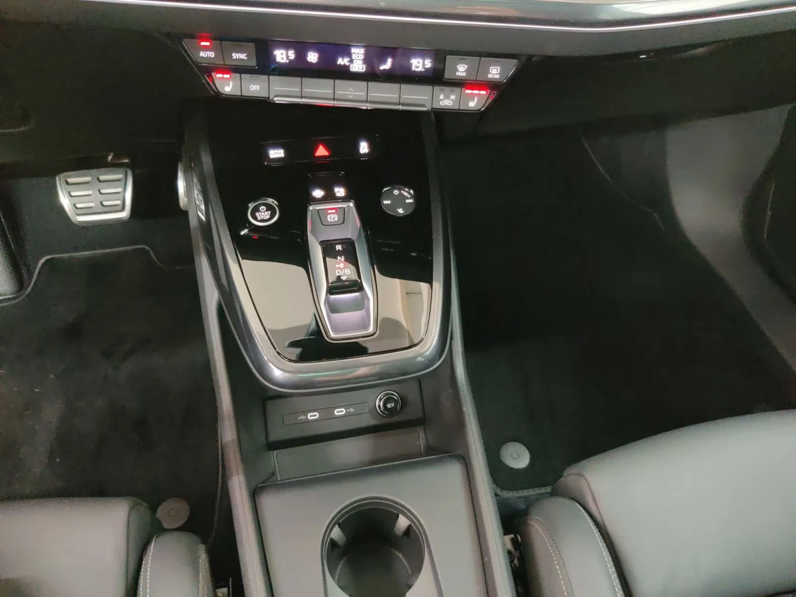 Audi Q4 50e-tron/299HP/SB/S-LINE/PANO/MATRIX/MEMO/HUD/548g | Mobile.bg   12