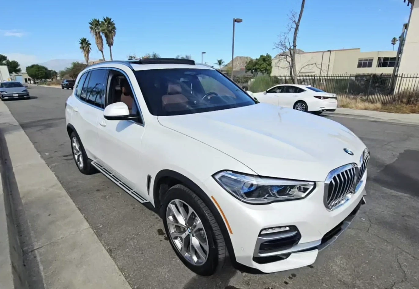 BMW X5 Mineral White Metallic | Mobile.bg   2